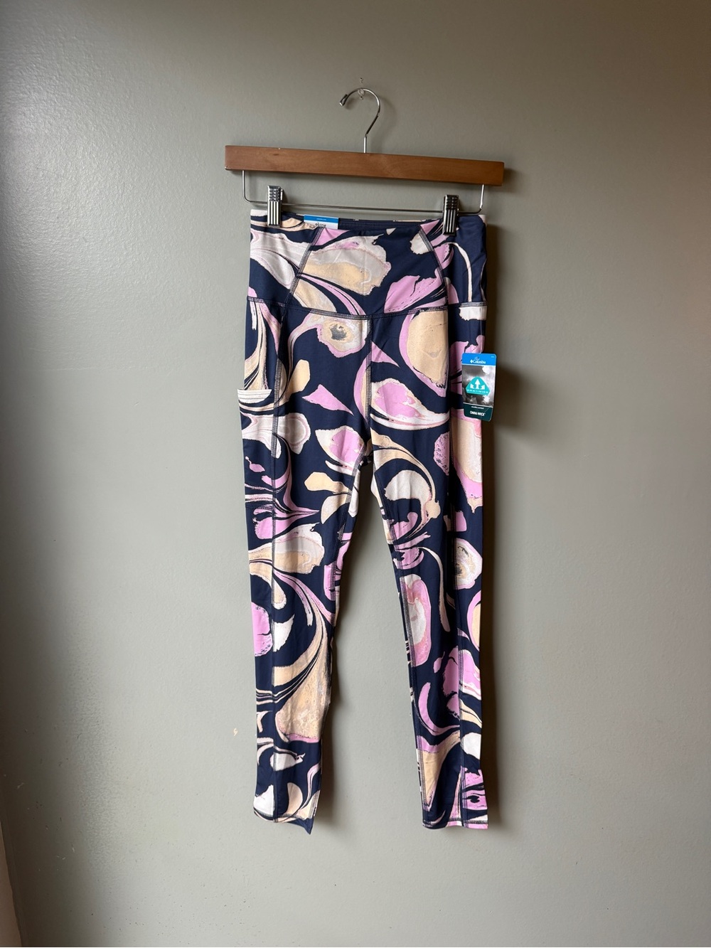 NWT Columbia Boundless Trek Printed Performance Leggings – Women’s Small